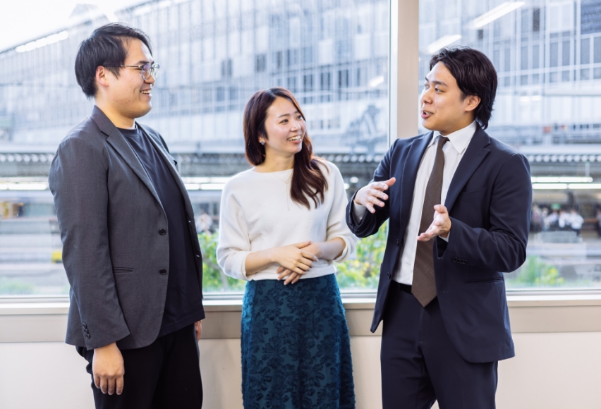 ひとつの場は、ひとりの力では生まれない。