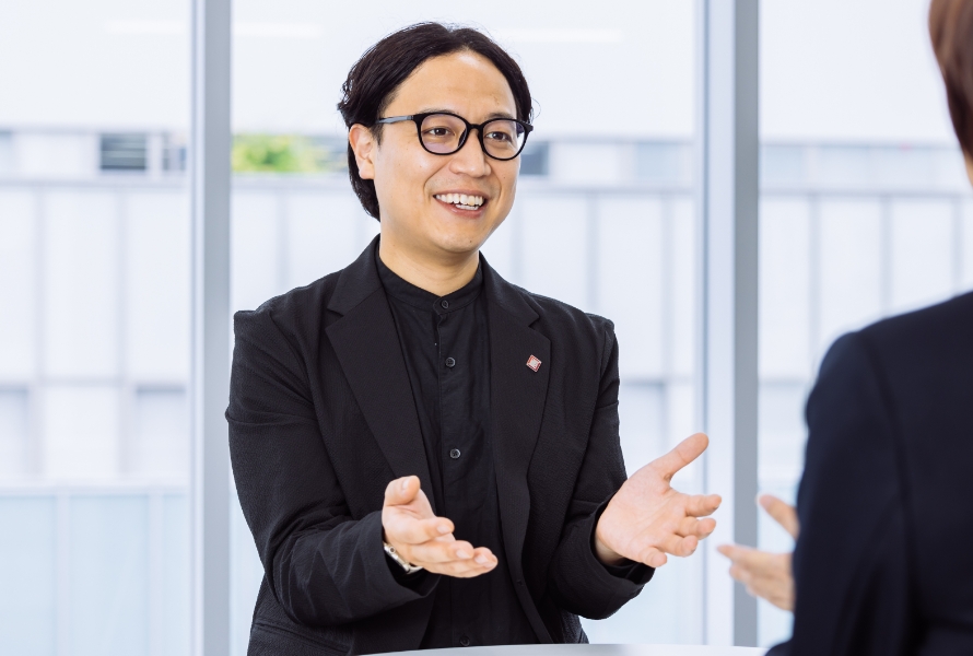 インタビュー中の様子