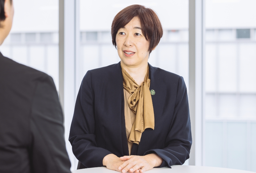 インタビュー中の様子