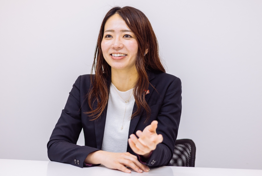 インタビュー中の様子