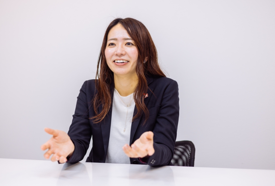 インタビュー中の様子