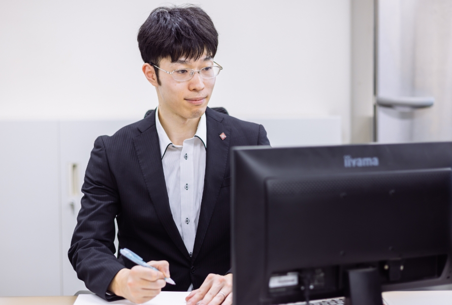 インタビュー中の様子