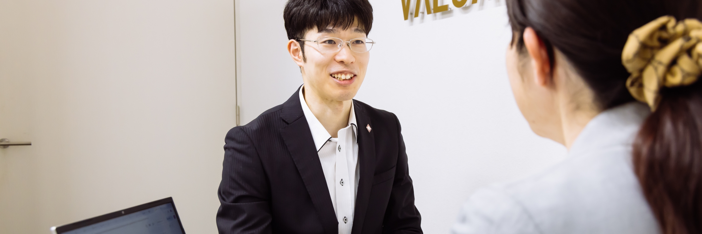 インタビュー中の様子